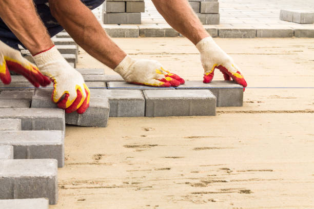 Best Professional Driveway Pavers  in Four Cners, OR